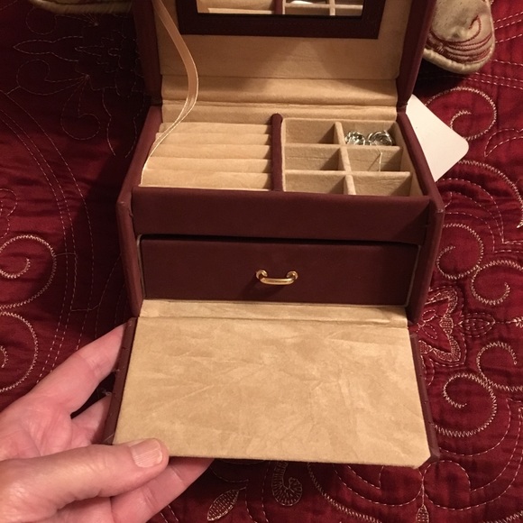 NWT Tuscan jewelry container - Picture 3 of 5